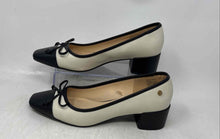 Load image into Gallery viewer, Liz Claiborne Womens Fredson Black Beige Square Toe Slip-On Pump Heels Size 10M