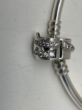 Load image into Gallery viewer, Women's Unbranded Silver Bracelet. Unstamped. Weight 10.1gr