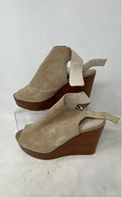 Load image into Gallery viewer, Kenneth Cole Womens Octavia Beige Suede Wood Stacked Heel Slingback Sandals 8M