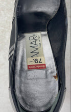 Load image into Gallery viewer, Bamar Womens Black Vero Cuoio Outsole Cap Toe Slip-On Pump Heels Size EUR 40