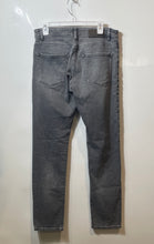 Load image into Gallery viewer, Hugo Boss Mens Gray Denim Medium Wash Mid-Rise Straight Leg Jeans Size 32/32