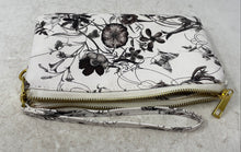 Load image into Gallery viewer, Callista Womens White Floral Print Inner Pockets Wristlet Wallet