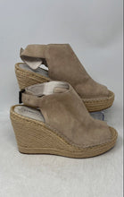 Load image into Gallery viewer, Kenneth Cole New York Womens Olivia Beige Wedge Heel Espadrille Sandals Sz 9.5M