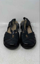 Load image into Gallery viewer, Clarks Bendables Womens Black Leather Hook & Loop Fisherman Sandals Size 7.5M