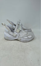 Load image into Gallery viewer, Nike Kids Air Jordan Trunner LX 897997-100 White Basketball Sneaker Shoes 6.5Y