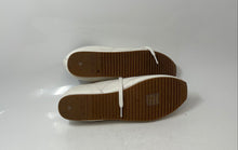 Load image into Gallery viewer, J.Crew Womens Rec White Leather Low Top Lace-Up Sneaker Shoes Size 10