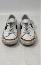 Load image into Gallery viewer, Nike Unisex Kids Court Legacy DA5381-102 White Leather Sneaker Shoes Size 2Y