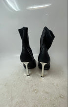 Load image into Gallery viewer, Steve Madden Womens Black Leather Pointed Toe High Stiletto Ankle Boots Size 7M