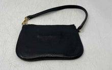 Load image into Gallery viewer, Michael Kors Womens Black Pebbled Leather Zip Top Jet Set Wristlet Wallet