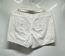 Load image into Gallery viewer, Lilly Pulitzer Womens White Cotton Flat Front Pockets Chino Shorts Size 8