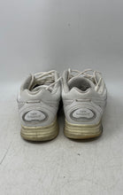 Load image into Gallery viewer, New Balance Womens 577 WW577WT White Low Top Lace-Up Sneaker Shoes Size 10 D