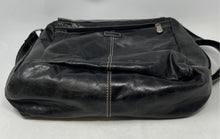 Load image into Gallery viewer, Fossil Womens Black Adjustable Strap Inner Pockets Shoulder Messenger Bag