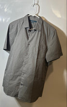 Load image into Gallery viewer, Perry Ellis Mens Gray Textured Short Sleeve Slim Fit Button-Up Shirt Size Medium
