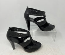 Load image into Gallery viewer, Michael Kors Womens Berkley Black Leather T-Strap Platform Sandals Size 8M