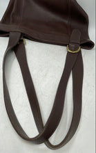 Load image into Gallery viewer, M London Womens Brown Leather Inner Pocket Adjustable Strap Shoulder Bag