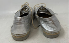 Load image into Gallery viewer, Michael Kors Womens Silver-Tone Leather Lace-Up Flat Espadrille Shoes Size 7M
