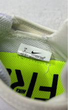 Load image into Gallery viewer, Nike Womens Free RN 2018 942837-100 White Low Top Lace-Up Sneaker Shoes Size 6