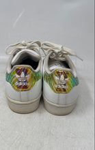 Load image into Gallery viewer, Adidas Kids Superstar White Leather Low Top Lace-Up Sneakers Shoes Size 6