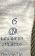 Load image into Gallery viewer, Lululemon Athletica Womens Dark Green Black Geometric Cropped Leggings Size 6
