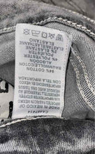 Load image into Gallery viewer, True Religion Mens Gray Jeans Size 30