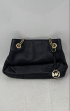 Load image into Gallery viewer, Michael Kors Womens Jet Set Black Gold Pebbled Leather Chain Strap Shoulder Bag