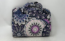 Load image into Gallery viewer, Vera Bradley Womens Multicolor Floral Print Inner Pockets Cosmetic Makeup Bag