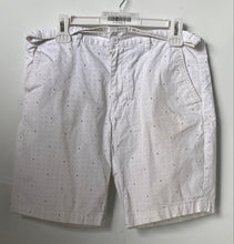 Load image into Gallery viewer, Armani Exchange Mens White Black Geometric Pockets Chino Shorts Size 32