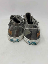 Load image into Gallery viewer, Blowfish Malibu Womens Gray Brown Camouflage Lace-Up Sneaker Shoes Size 9