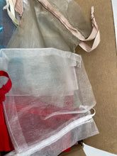 Load image into Gallery viewer, Empty Fabric Gift Bags 7.7oz