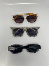 Load image into Gallery viewer, Kate Spade, Guess, Diff Women's Multicolored Sunglasses (3 Pcs)