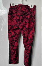 Load image into Gallery viewer, Lululemon Womens Multicolor Floral Print Activewear Cropped Leggings Size 4