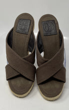 Load image into Gallery viewer, Authentic Tory Burch Womens Brown Wedge Espadrille Heels Size 6.5M Damaged