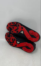 Load image into Gallery viewer, Adidas Boys Predator 18.4 DB2323 Black Lace-Up Low Top Round Toe Soccer Cleats 6