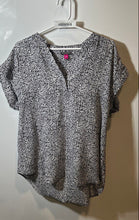 Load image into Gallery viewer, Vince Camuto Womens White Black Printed Short Sleeve Split Neck Blouse Top Sz L