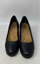 Load image into Gallery viewer, Clarks Womens Emily2 Black Leather Round Toe Slip-On Block Pump Heels Size 8M