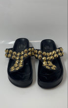 Load image into Gallery viewer, Suecomma Bonnie Womens Black & Gold Leather Studded Slip-On Thong Sandals Size 6