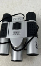 Load image into Gallery viewer, Innovage 10x25 Silver Black 303 FT AT 1000 YDS Digital Camera Binoculars