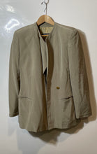 Load image into Gallery viewer, Authentic Giorgio Armani Mens Beige One-Button Blazer Size EUR 40 Stained