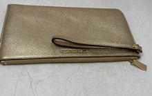 Load image into Gallery viewer, Michael Kors Womens Gold Pebbled Leather Zipper Inner Pocket Wristlet Wallet