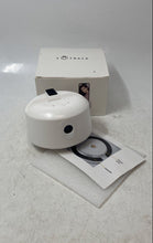 Load image into Gallery viewer, Yuutrack K9 White Portrait & Landscape Smart Tracking Mobile Holder Untested
