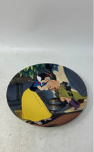 Load image into Gallery viewer, Knowles Walt Disney Snow White A Kiss For Dopey Decorative Collector Plate