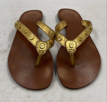 Load image into Gallery viewer, Authentic Tory Burch Womens Gold-Tone Leather Slip-On Flip-Flop Sandals Size 7M