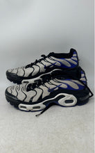 Load image into Gallery viewer, Nike Boys Air Max Plus CD0609-104 White Black Blue Sneakers Shoes Size 6.5Y