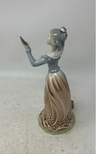 Load image into Gallery viewer, Tengra Elegant Lady Holding A Hand Mirror & Combing Her Hair Porcelain Figurine