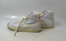 Load image into Gallery viewer, Nike Mens Blazer Mid '77 Vintage White Yellow Lace-Up Sneaker Shoes Size 4.5