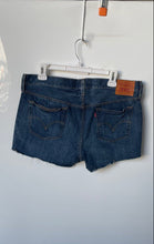 Load image into Gallery viewer, Levi Strauss & Co. Womens Blue Denim Cotton 5-Pocket Design Cut-Off Shorts Sz 29