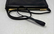 Load image into Gallery viewer, Cuero Vaca Womens Black Inner Pockets Flap Shoulder Purse