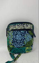 Load image into Gallery viewer, Vera Bradley Womens Caribbean Sea Multicolor Printed Zip Top Lined Crossbody Bag
