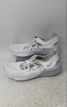 Load image into Gallery viewer, Nike Womens Flex Contact 3 White Natural Motion Lace-Up Running Shoes Size 8.5