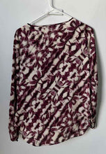 Load image into Gallery viewer, Vince Camuto Womens Purple White Abstract Print Long Sleeve Blouse Top Size XS